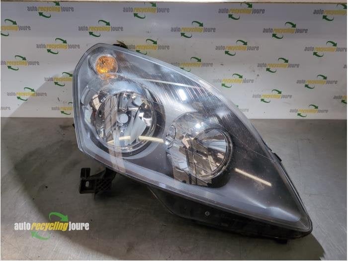 Koplamp rechts van een Opel Zafira, Gebruikt, -, -, Opel