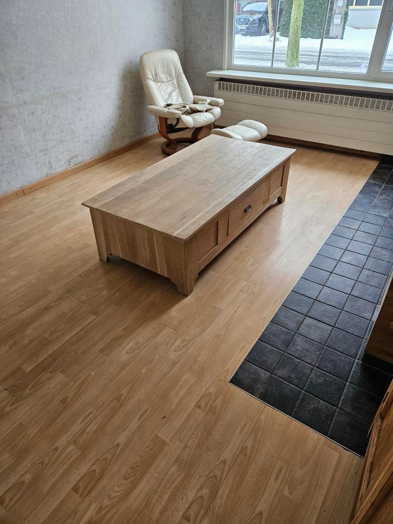 te koop grote salontafel in lichte eik in goede staat, Ophalen