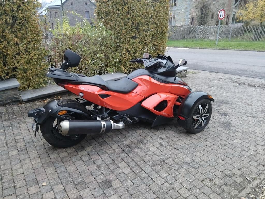 Can-am "J" spyder, Motos, Quads & Trikes, plus de 35 kW, Enlèvement