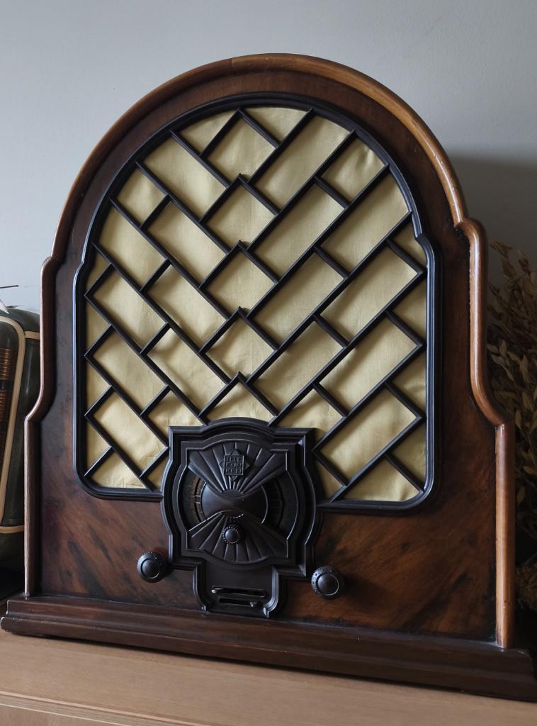 radios, pièces, hi-fi, TV anciennes, Enlèvement