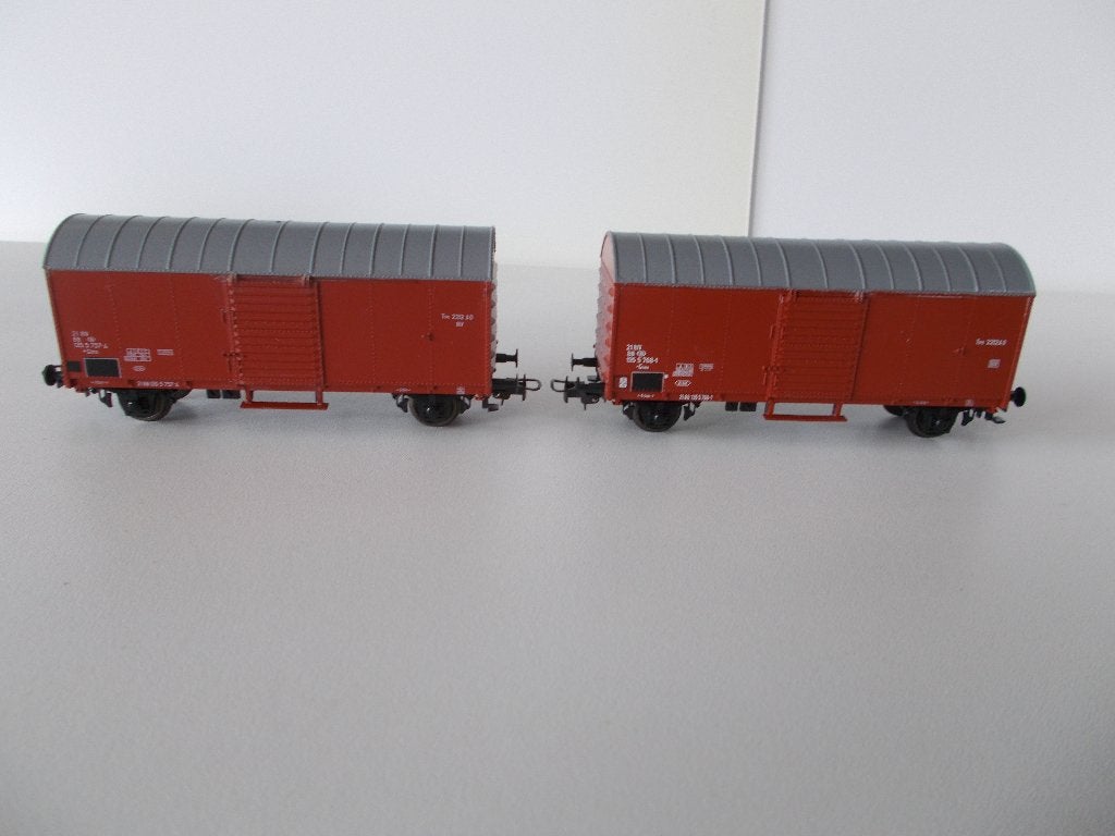 SNCB 2 WAGONS MARCHANDISES - LILIPUT - 1:87, Hobby & Loisirs créatifs, Trains miniatures | HO, Wagon, Comme neuf, Courant continu