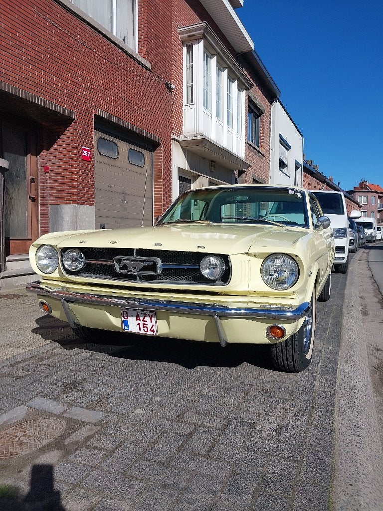 Ford Mustang, Autos, Oldtimers & Ancêtres, Particulier, Ford, Essence, Coupé, 2 portes, Automatique, Jaune, Autres couleurs, Propulsion arrière
