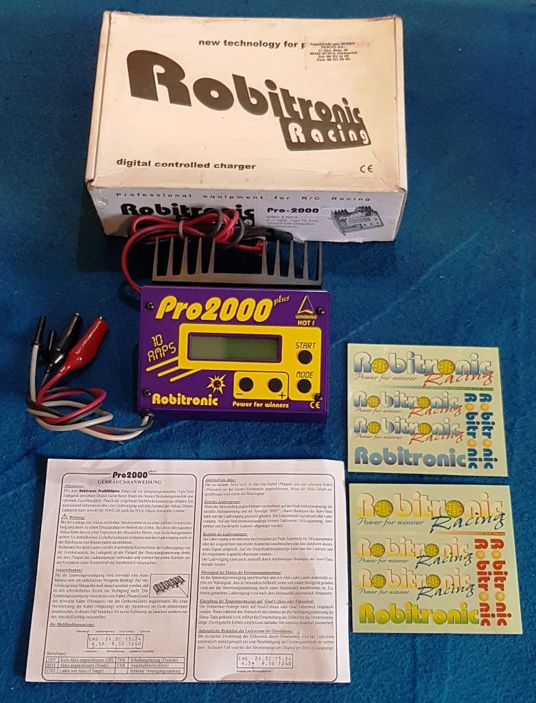 Robitronic Pro-2000 professionele lader voor NiMH & NiCd, Hobby en Vrije tijd, Verzenden, Zo goed als nieuw
