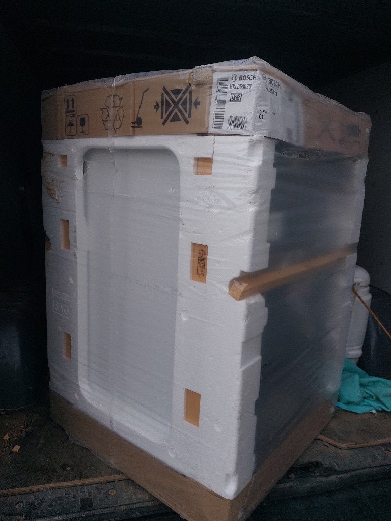 Cuisiniere Bosch neuve, Electroménager, Neuf, 4 zones de cuisson, Enlèvement, À Poser