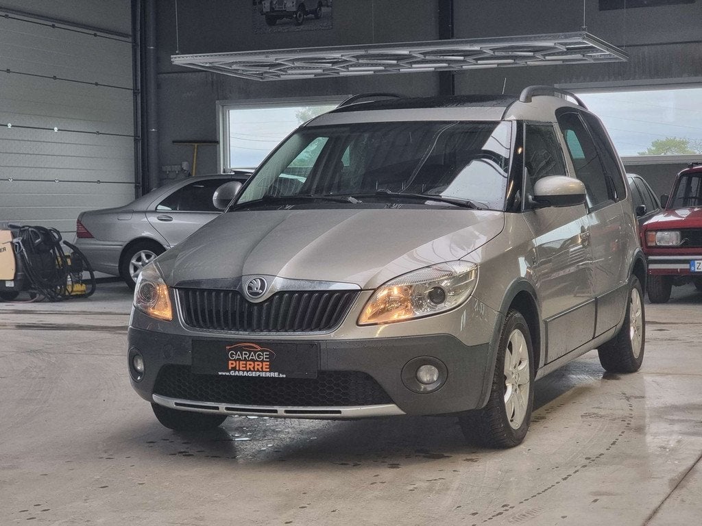 Skoda Roomster Roomster 1.6 CR TDi Ambition DPF (bj 2013), Auto's, Skoda, Voorwielaandrijving, Euro 5, Gebruikt, 4 cilinders