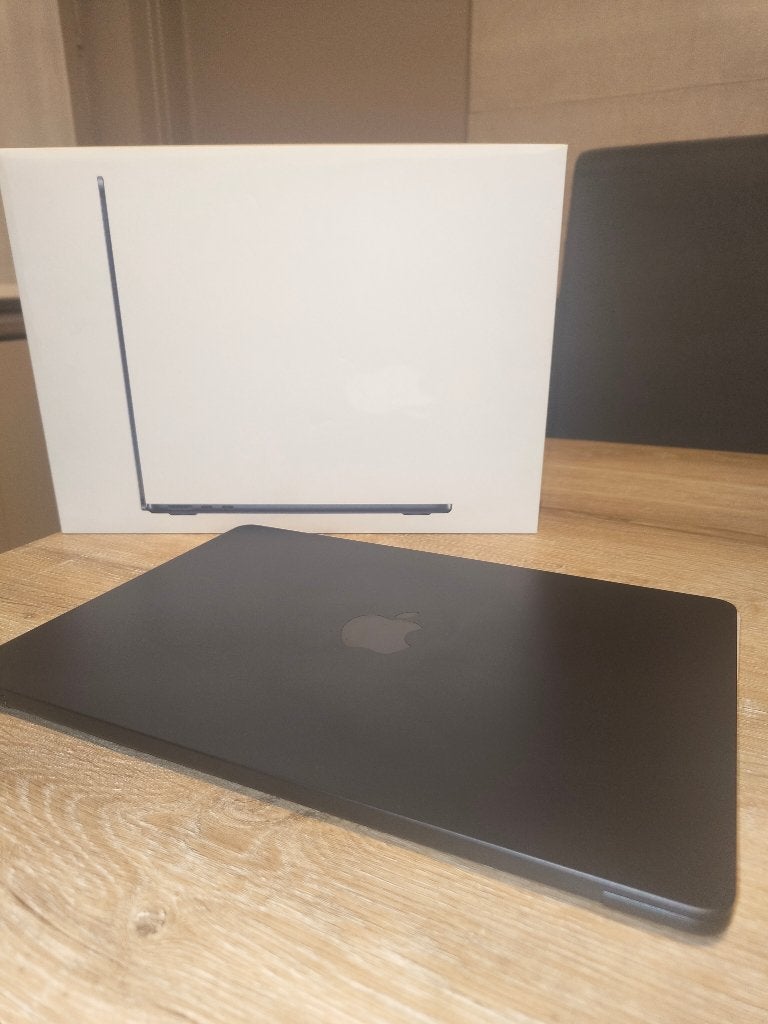 MacBook Air M3 (2024) - 8GB 256GB 13" Midnight QWERTY, Computers en Software, Apple Macbooks, 256 GB, Qwerty, 8 GB, 13 inch