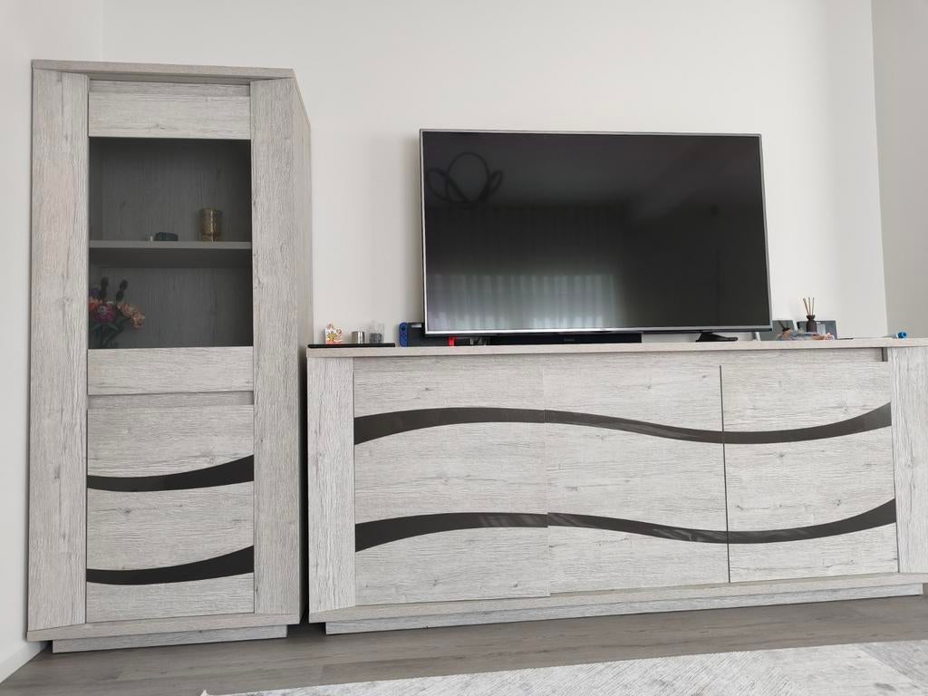 Tv kast, Enlèvement
