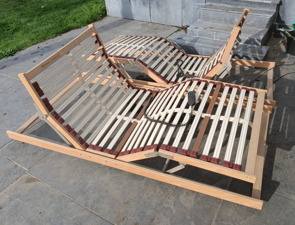 2 x sommier à lattes électriques 90 cm x 200 cm €65, -, 90 cm, Enlèvement, Utilisé, Sommier