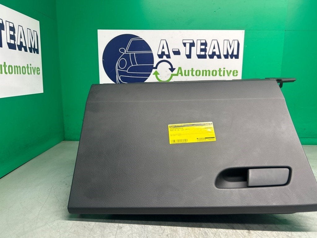 DASHBOARDKASTJE Audi Q5 (FYB / FYG) (|3B0816355|), Info@audi.de, Audi, Audi AG, Gebruikt