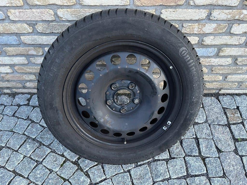4 pneus d'hiver Continental avec jantes 205/55 R16, Pneus hiver, 16 pouces, Véhicule de tourisme, 205 mm