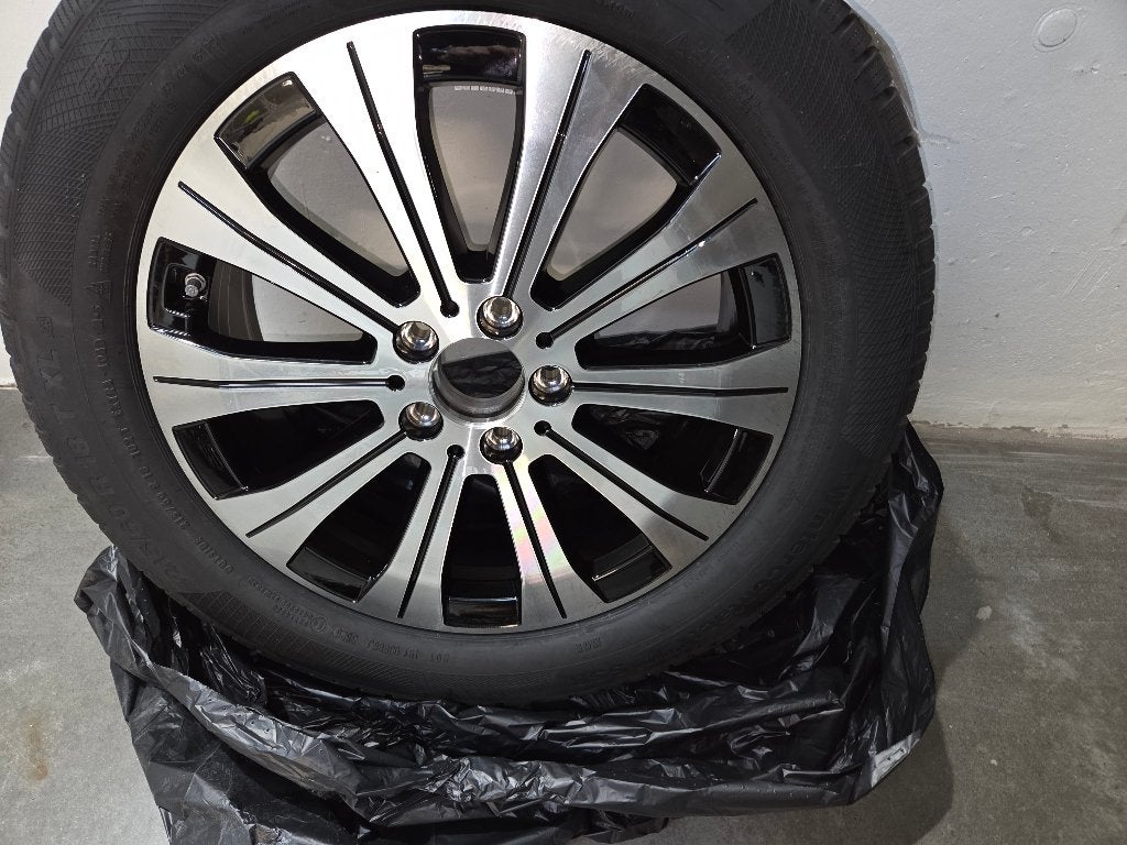 Mercedes Velgen + winterbanden NIEUW, Auto-onderdelen, Ophalen, 18 inch, 215 mm, Velg(en)