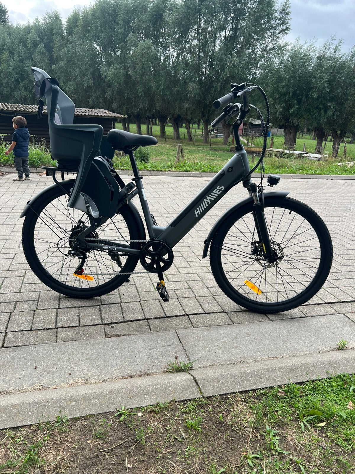 HILLMILES MileCity 1 – Elektrische fiets 250W 25km pu, Fietsen en Brommers, Ophalen, Zo goed als nieuw, 50 km per accu of meer
