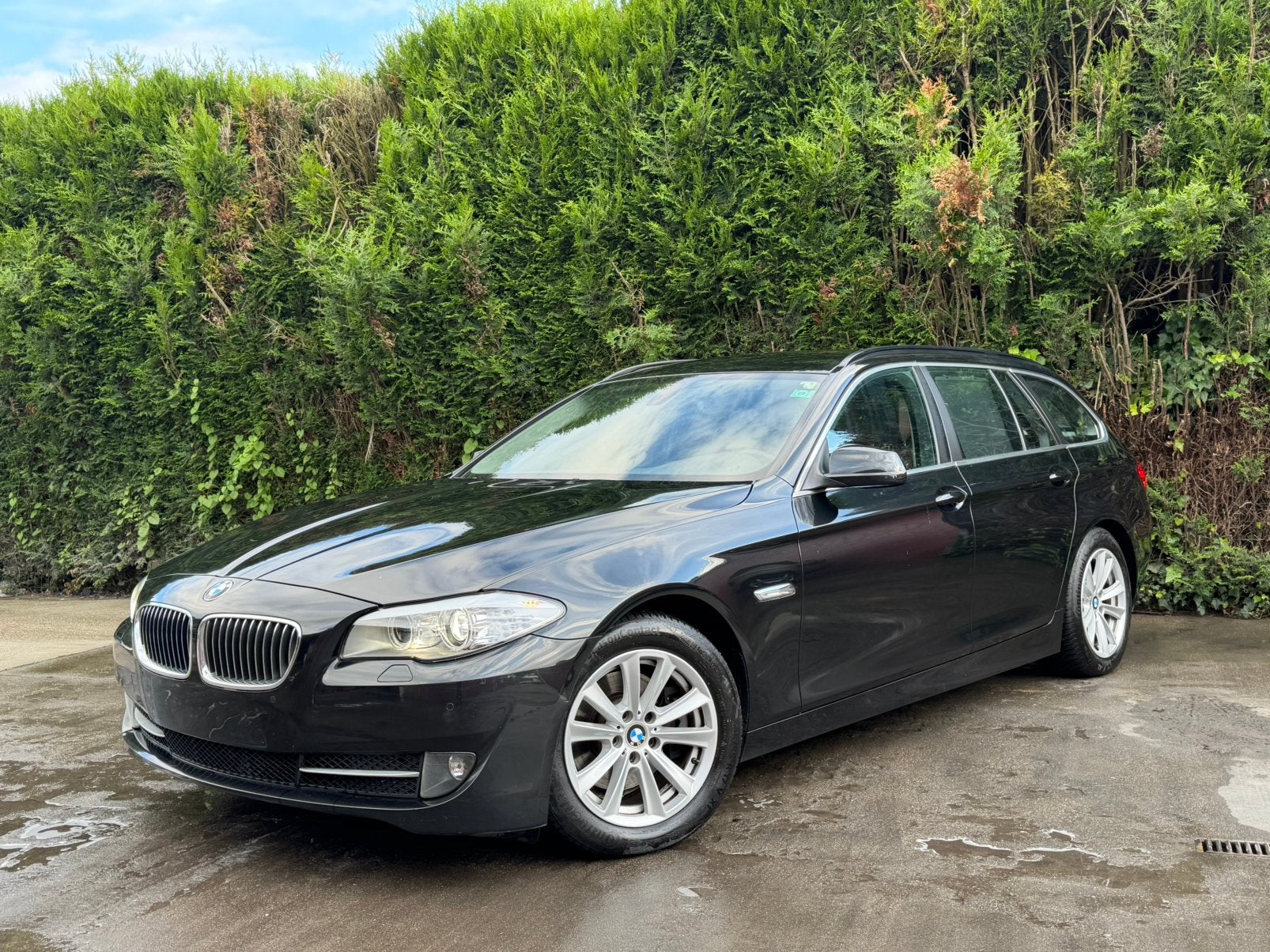Bmw 520 2.0 diesel automaat 7300€ gekeurd voor verkoop, Euro 5, 4 cilinders, Bedrijf, Te koop