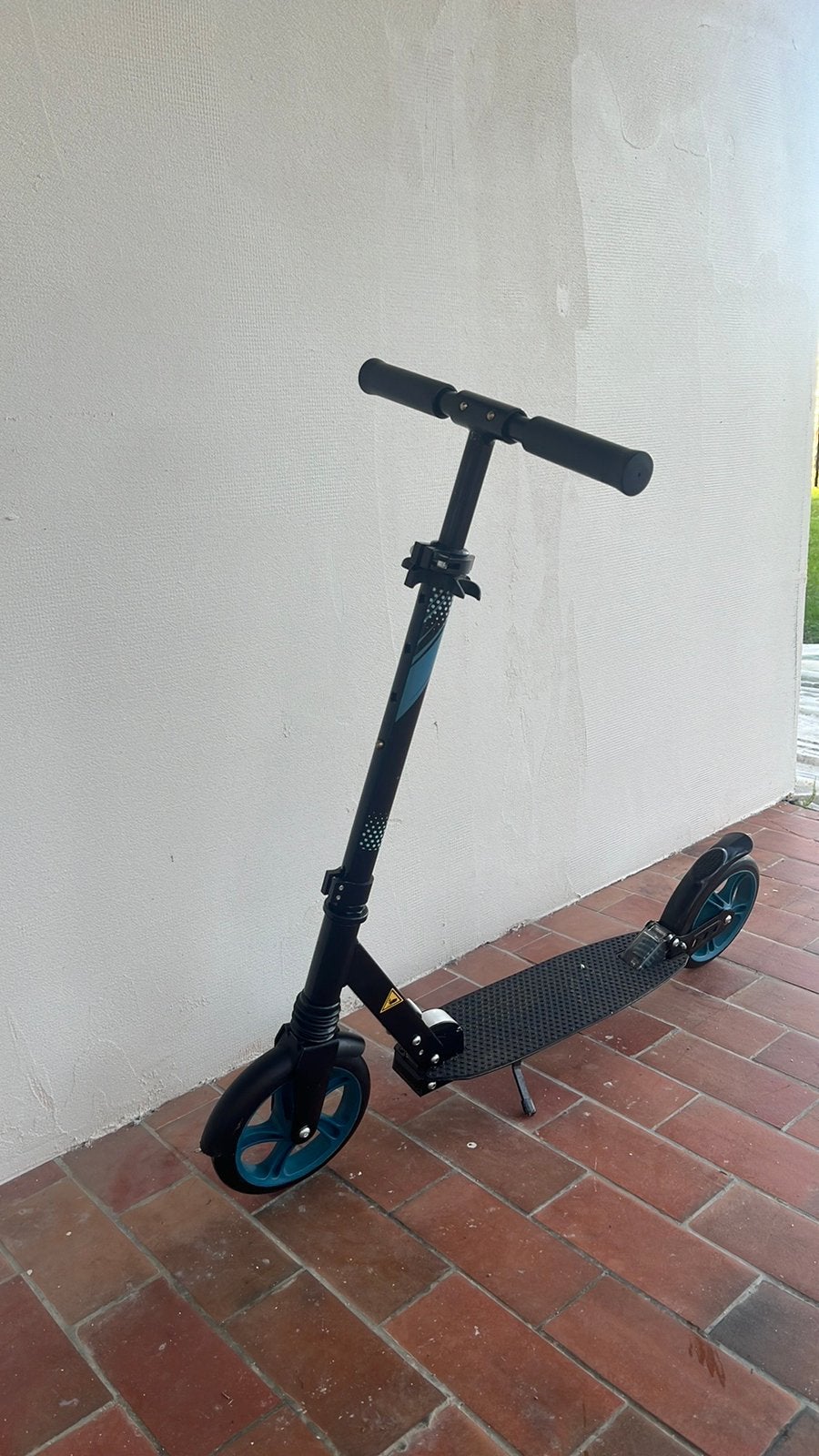 Active Touch kinderstep zwart met blauw (met standaard), Fietsen en Brommers, Ophalen, Zo goed als nieuw