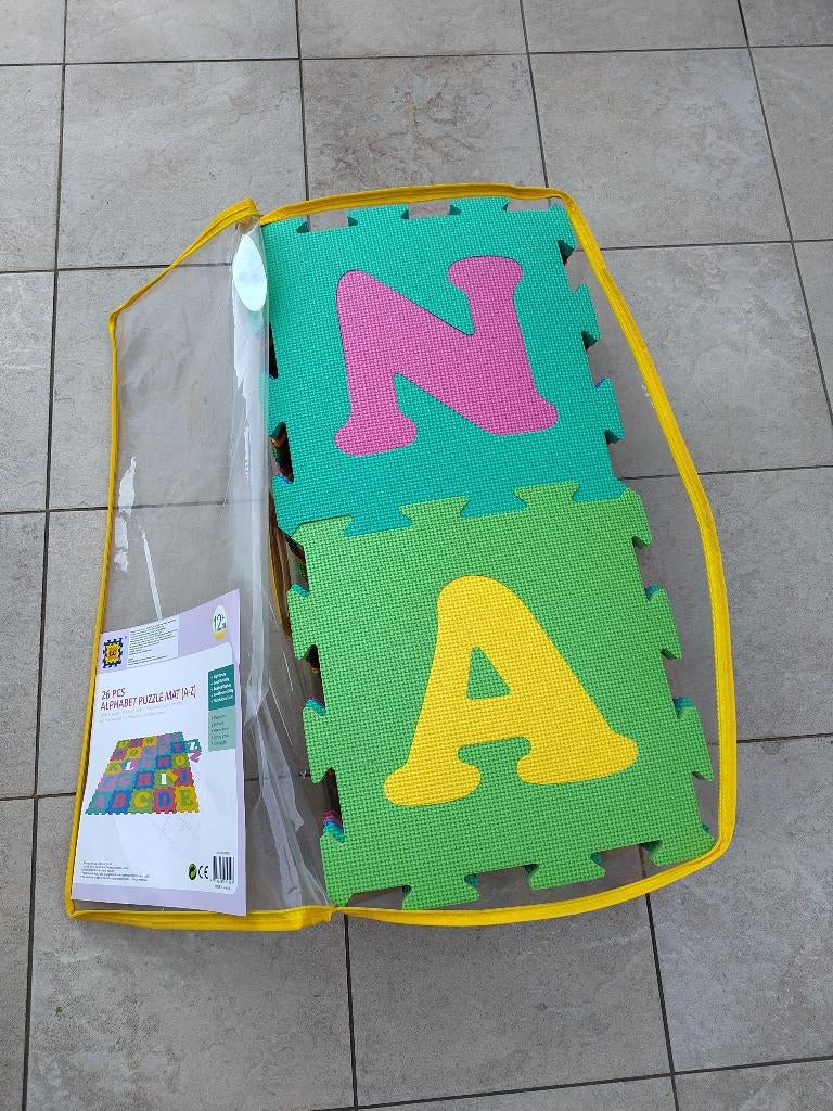 foam speelmat / speeltegels 26 stuks, Kinderen en Baby's, Ophalen, Zo goed als nieuw