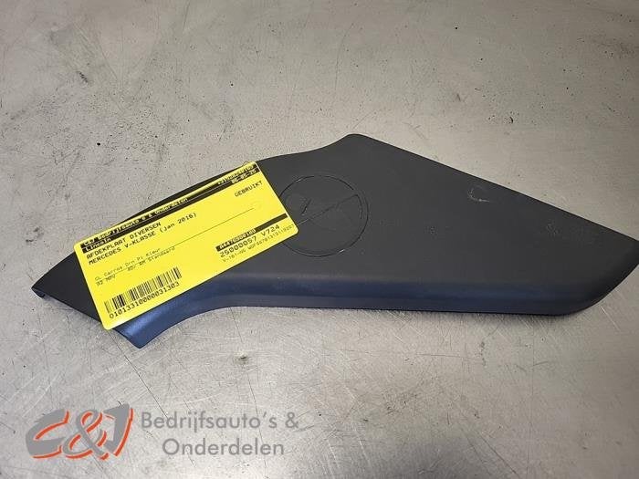 Afdekplaat diversen van een Mercedes V-Klasse, Gebruikt, -, Ophalen of Verzenden, -