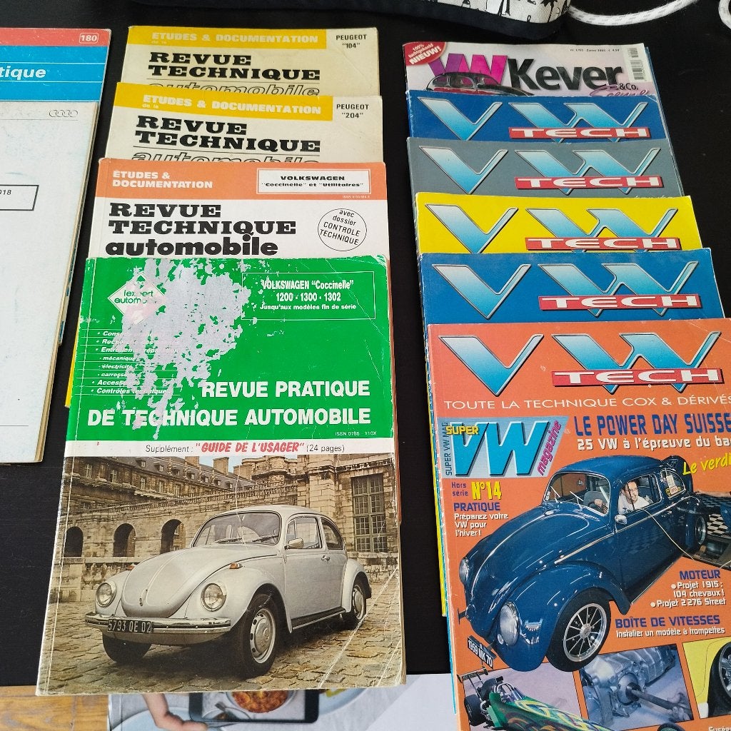 Lot 14 revues & manuels auto (RTA, VW Tech, Haynes...), Ophalen of Verzenden, 1980 tot heden, Tijdschrift