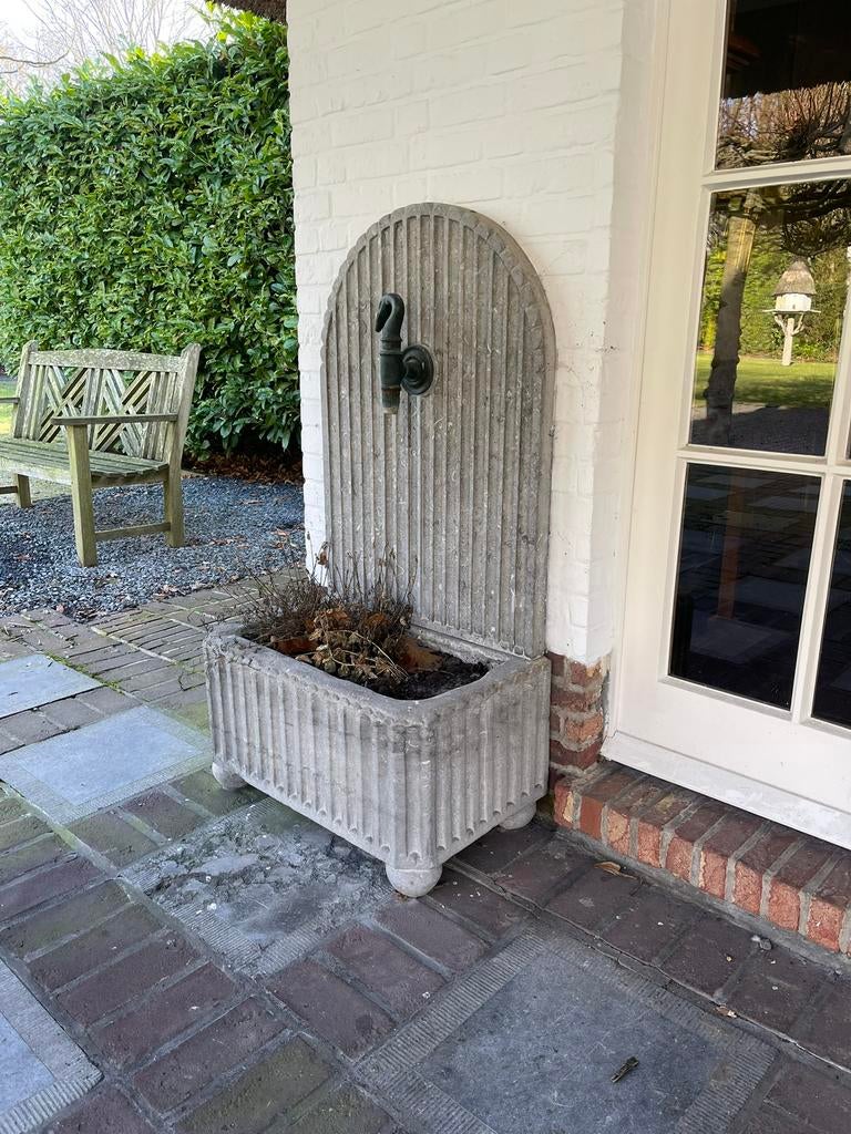 Decoratieve tuinfontein met bak - arduin / blauwe steen, Ophalen, Zo goed als nieuw, Fontein