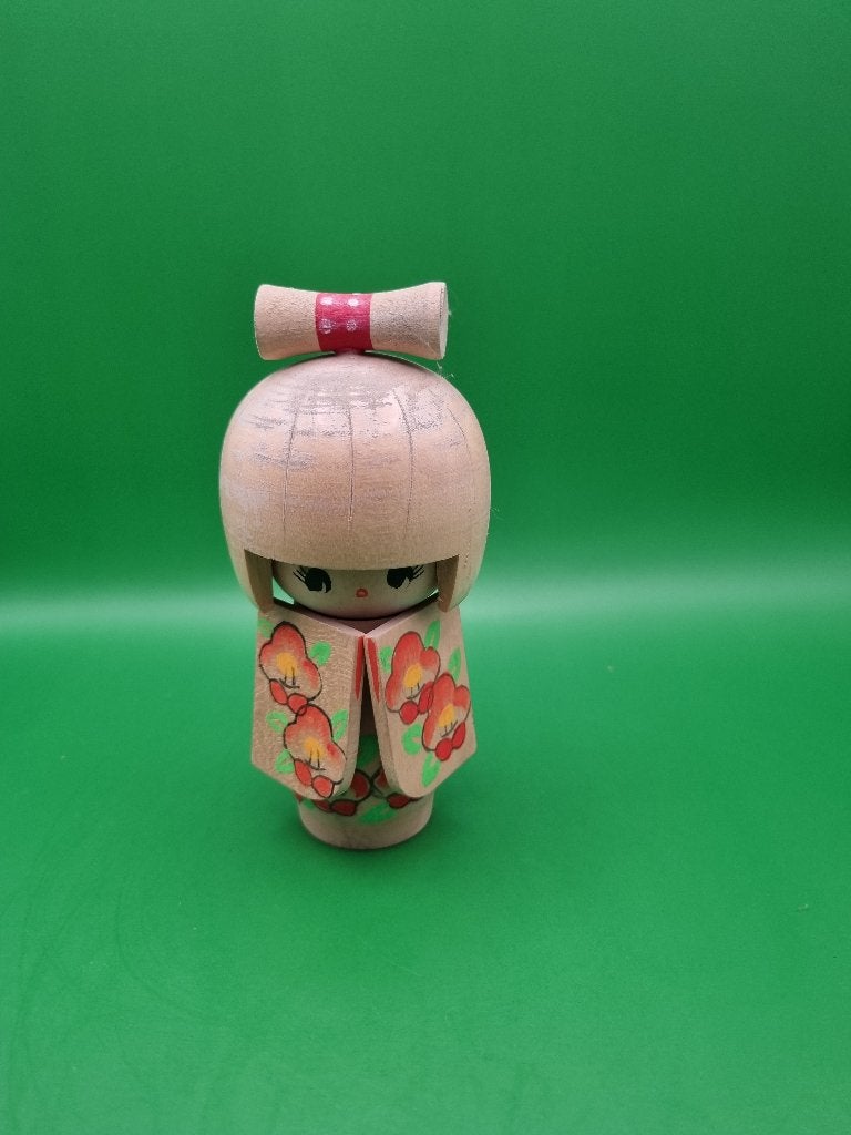 La jolie Sosaku Hana-Fubuki Kokeshi, Japon, Bois, Poupée, Multicolore