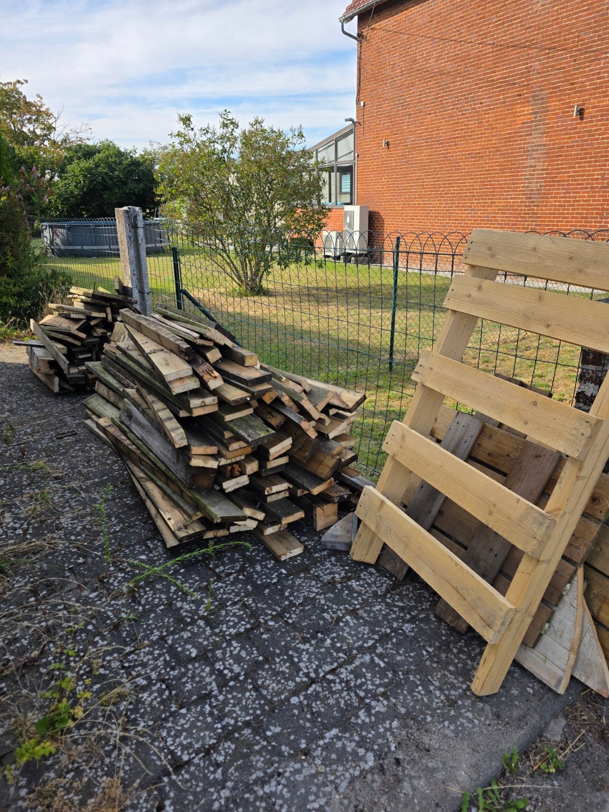 Gratuit Bois à enlever sur Gerpinnes, Bricolage & Construction, Bois & Planches