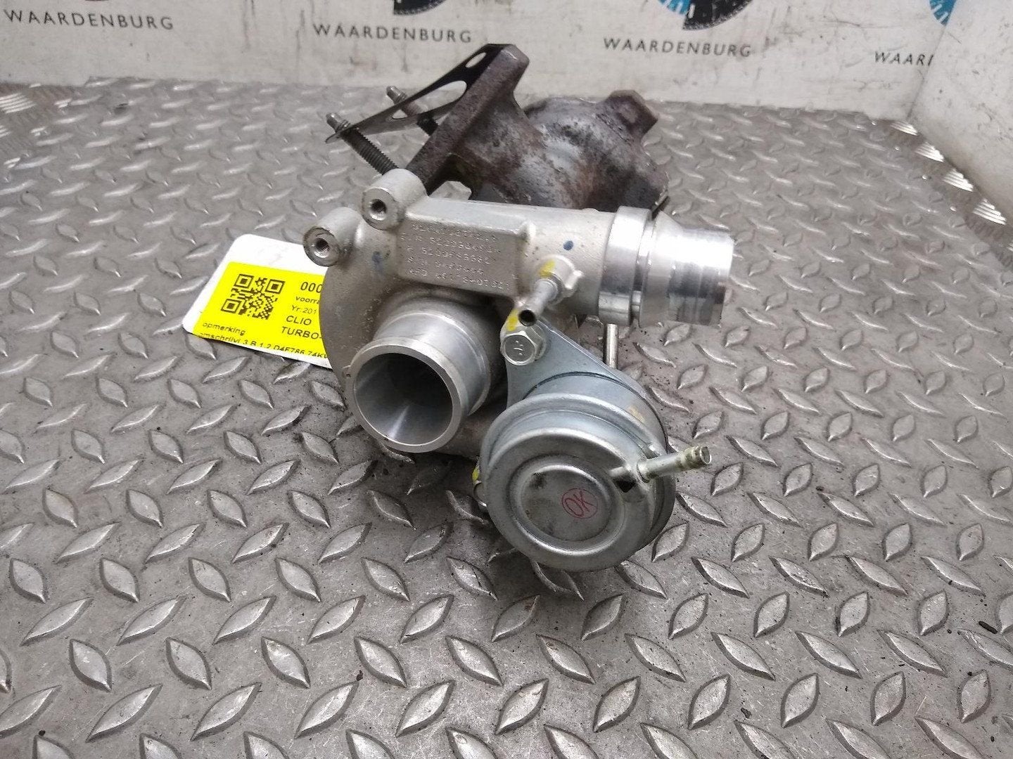 RENAULT CLIO 1.2TCE TURBO 2011, Ophalen of Verzenden, Gebruikt, ARN erkend