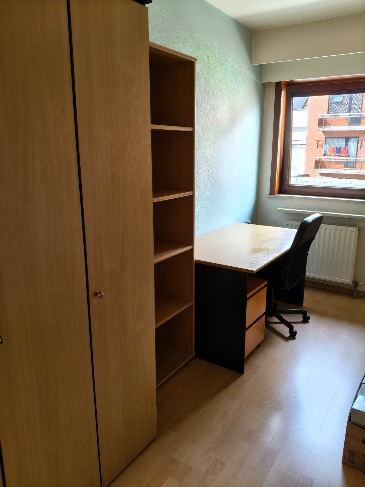 bureau meubelen, Ophalen