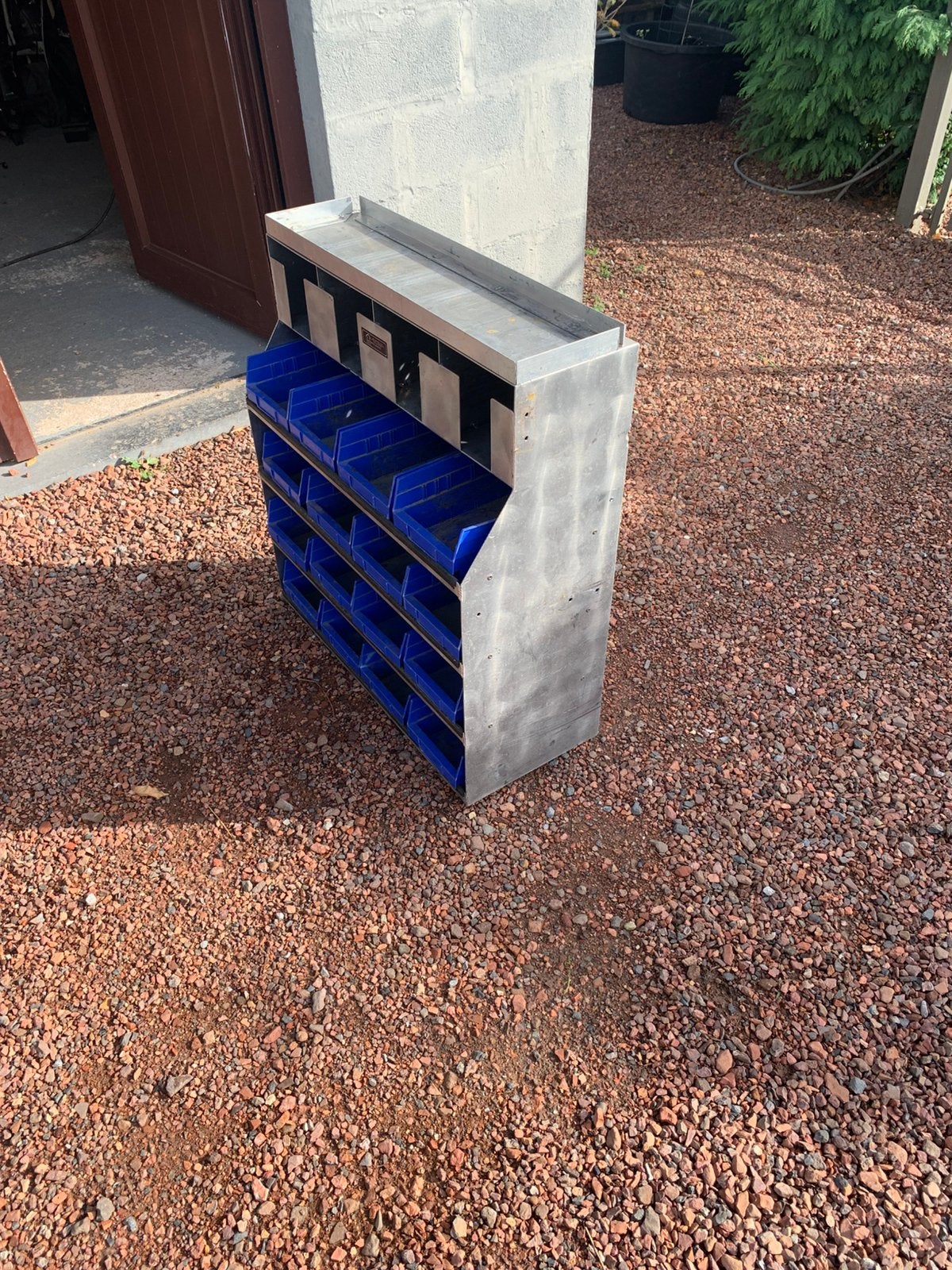 Armoire de rangement, Enlèvement