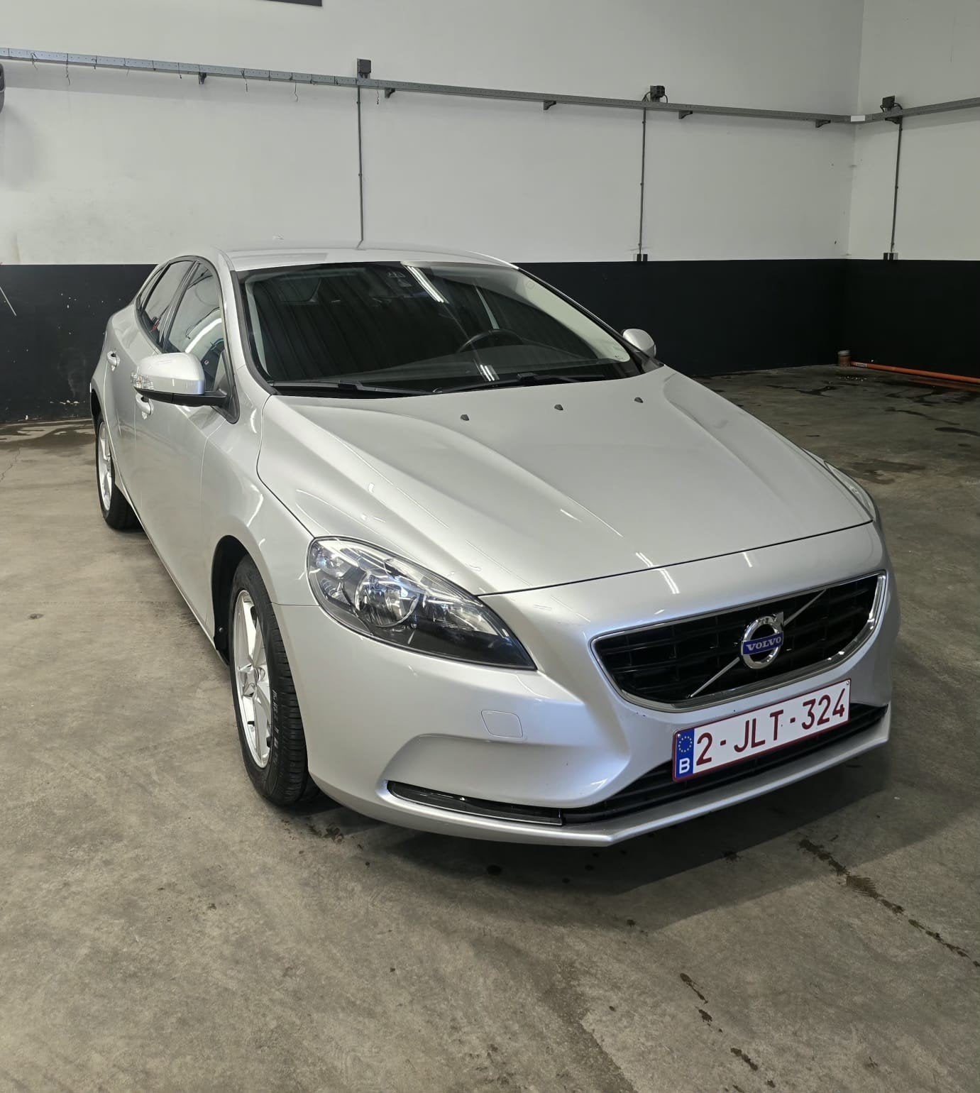 Volvo 40, Auto's, Euro 5, Zwart, Bedrijf, Diesel