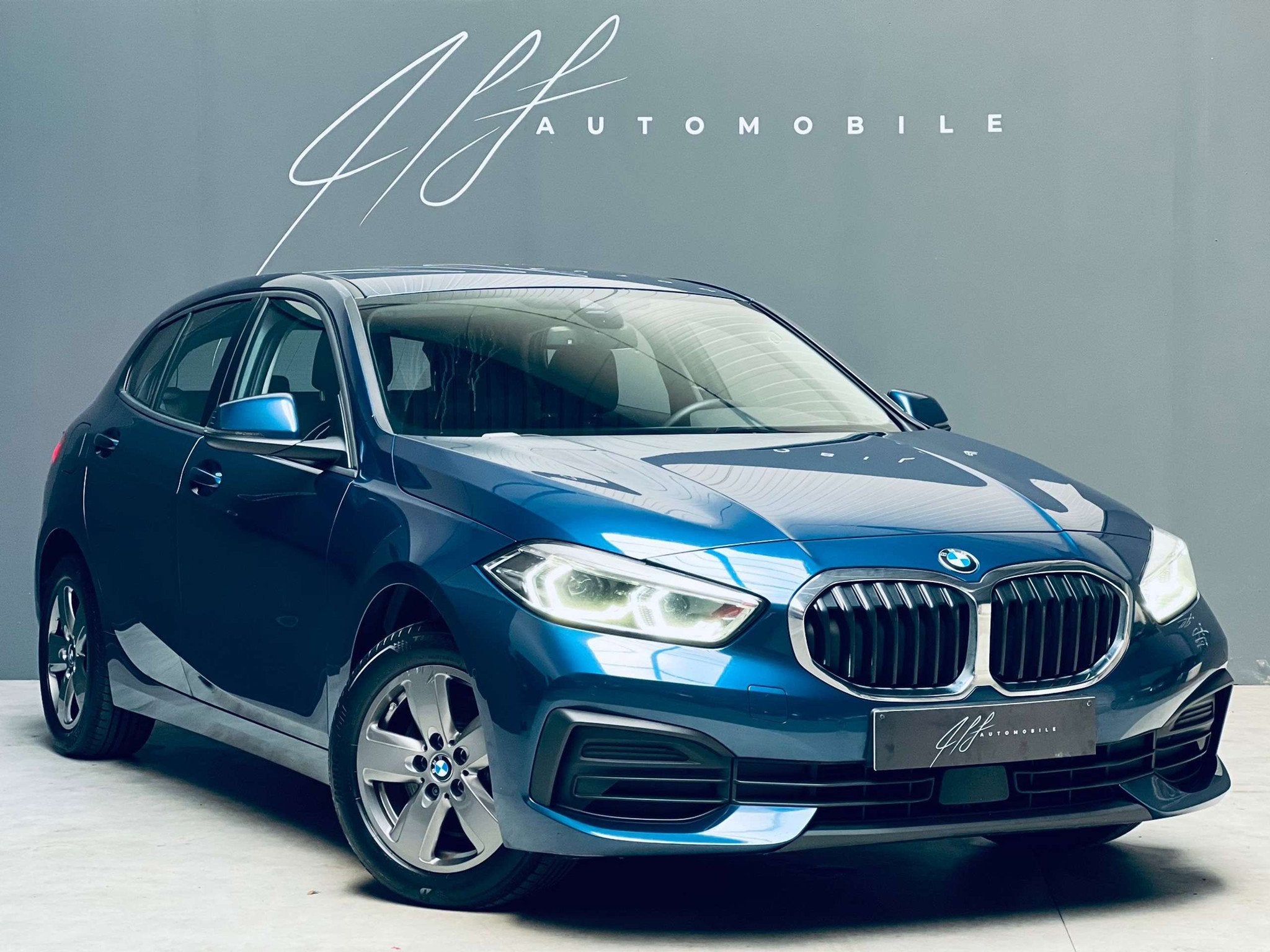 BMW 1 Serie 116 d *LED*VIRTUAL COCKPIT*CARPLAY*CARNET COMPLE, Auto's, Gebruikt, Bedrijf, 5 deurs, 3 cilinders