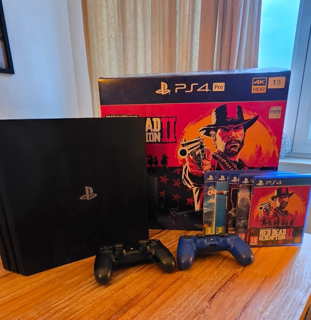 PS4 Pro 1TB incl. 2 controllers en 5 games, Games en Spelcomputers, Ophalen, Met 2 controllers, 1 TB, Pro