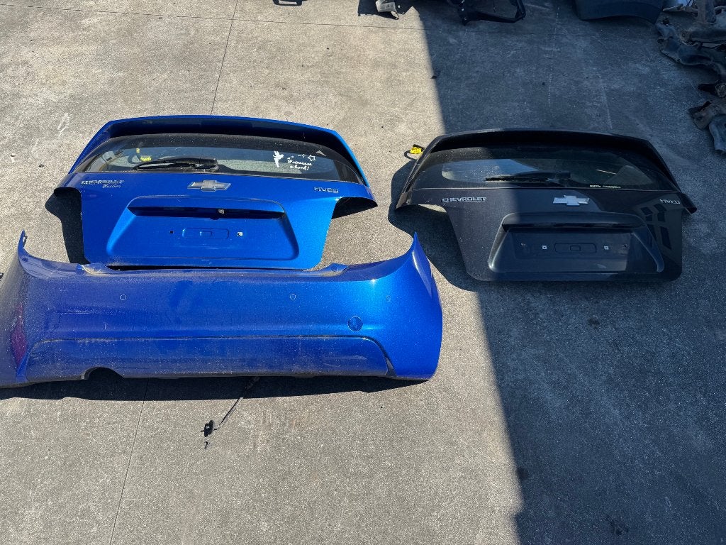 Chevrolet Aveo Hatchback met bumper, Ophalen, Gebruikt, Achter, Achterklep