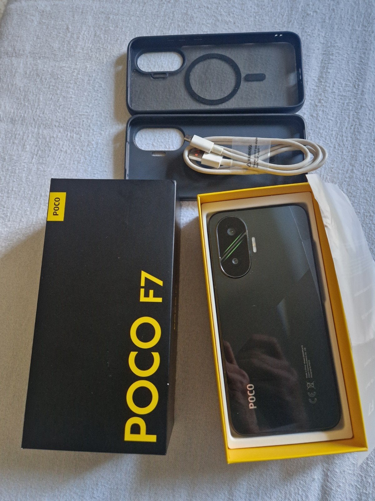 528go 16gb de ram, téléphone poco F7  dans ca boîte, Télécoms, Enlèvement
