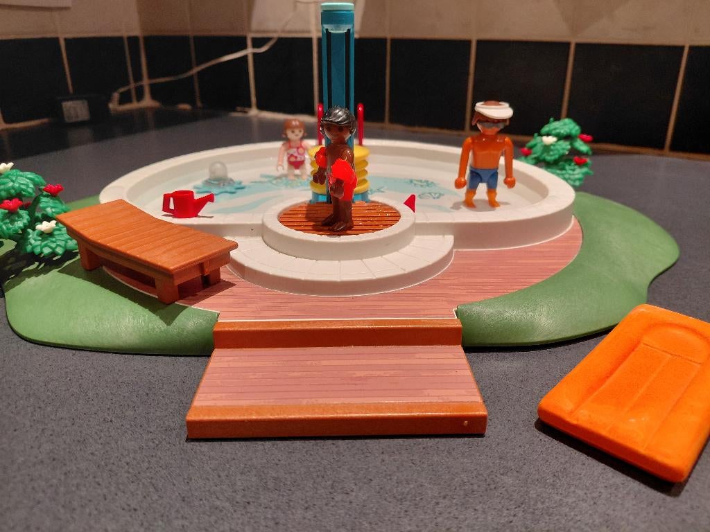 Playmobil zwembad met pompdouche Family fun, Ophalen, Zo goed als nieuw, Complete set