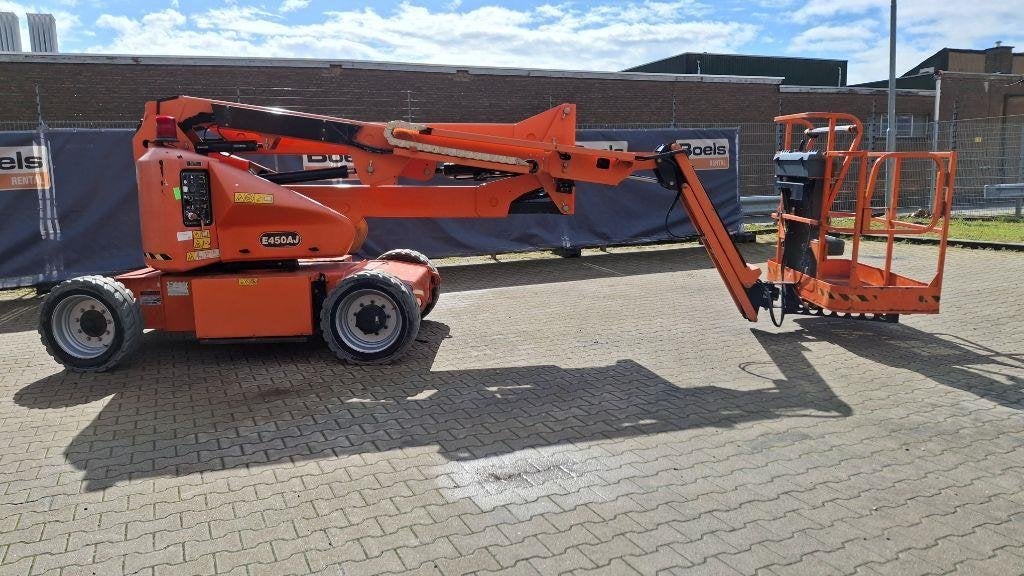 JLG E450AJ