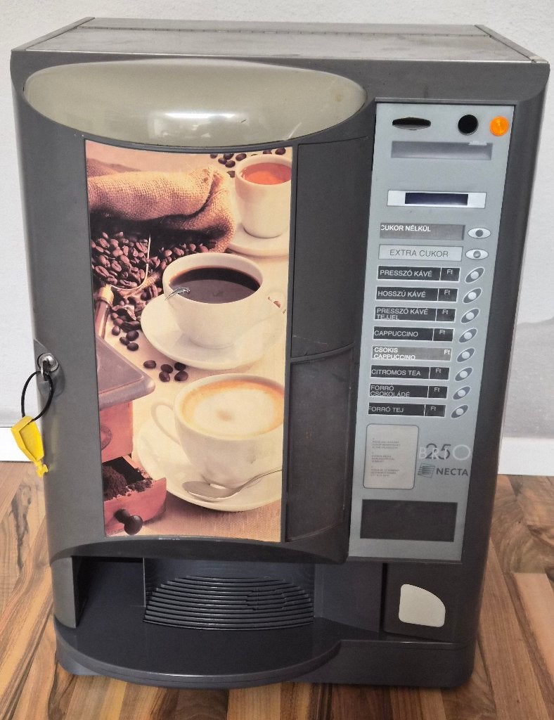 Machine à café Necta brio, Enlèvement, Utilisé, Café en grains, Réservoir d'eau amovible