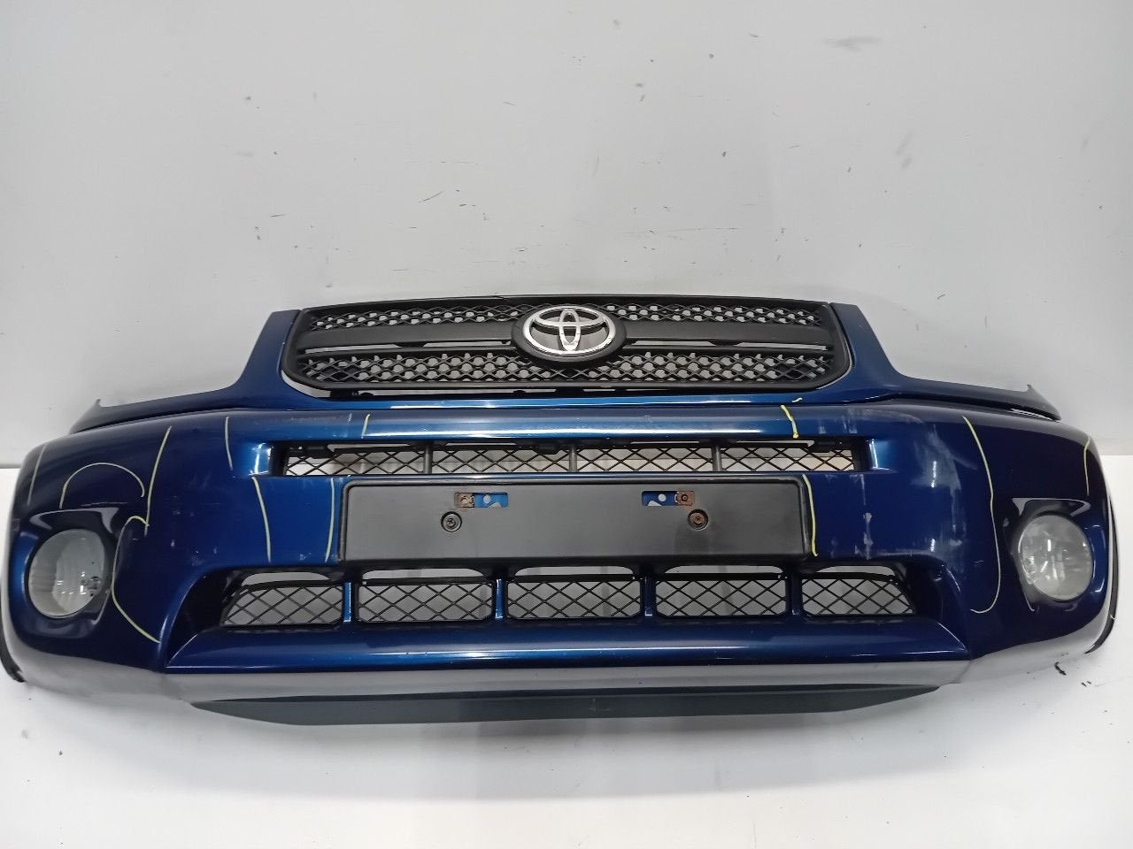 Bumper voor Toyota RAV4, Onderdelen@venauto.nl, Van der Ven Autorecycling B.V., Gebruikt, Daihatsu