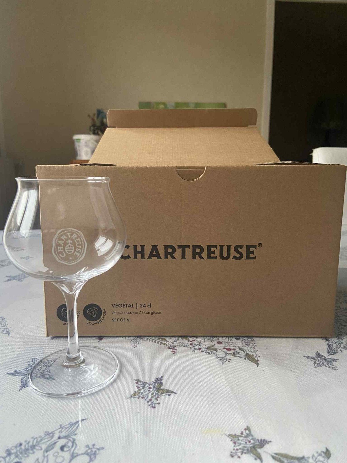 6 verres à pied chartreuse, Envoi, Neuf, Verres et Verres à shot