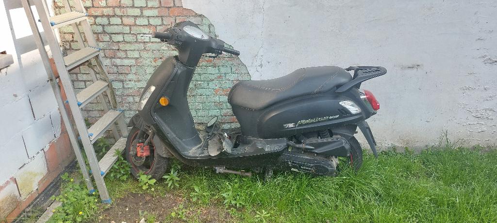 Fiddle 2 B-klasse/ gebruiken voor onderdelen of reparatie, Fietsen en Brommers, Brommeronderdelen | Algemeen, Ophalen, Gebruikt