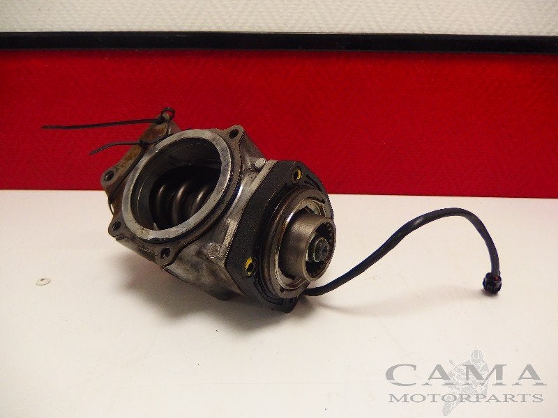ARBRE DE PROPULSION UNIVERSAL JOINT M 1800 Intruder (M1800), Dhr. S. di Majo, Utilisé, Info@cama-motorparts.nl, P.J. Troelstraweg 8 8
3144 CX  MAASSLUIS, NL
