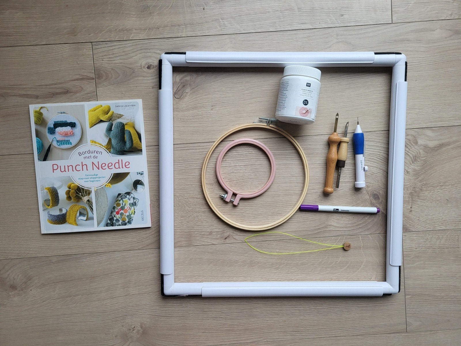 Punch needle spullen raam verstelbare punchnaald boek ringen, Hobby en Vrije tijd, Borduren en Borduurmachines, Ophalen