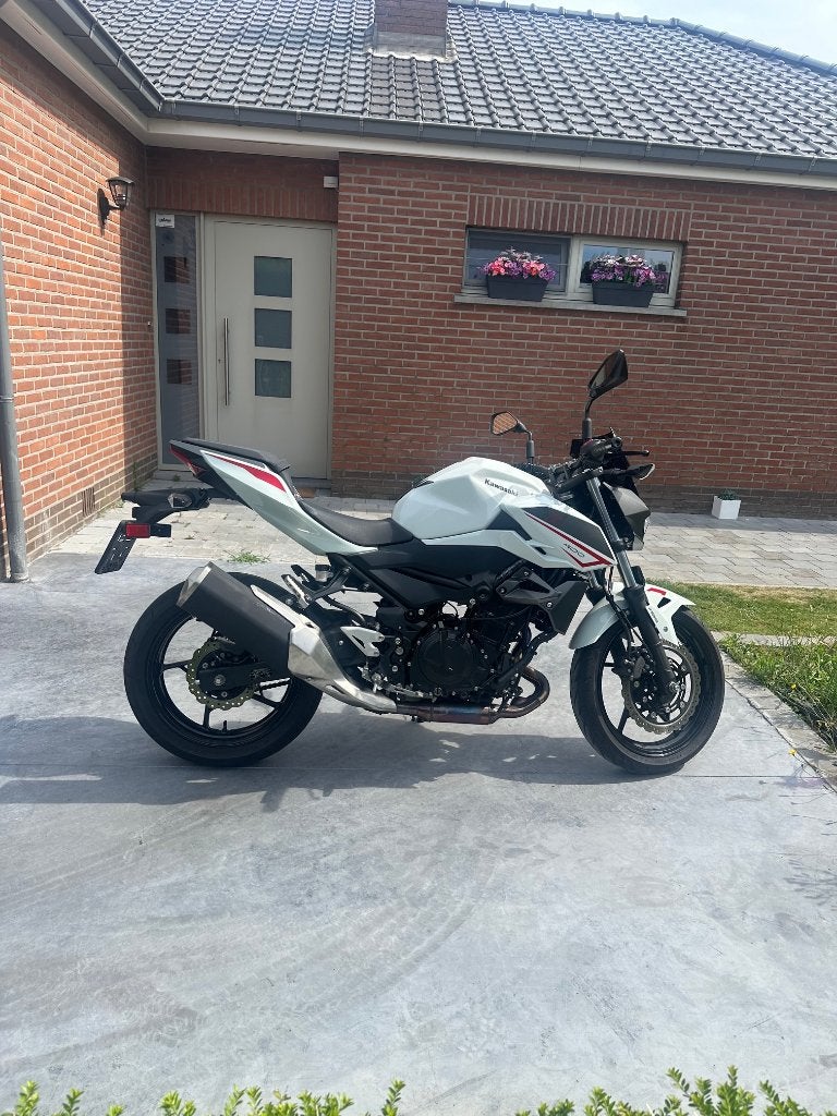KAWAZAKI Z400 - 1E EIGENAAR - NIEUWSTAAT - 1500 KM, 400 cc, 2 cilinders, Nieuw, Particulier