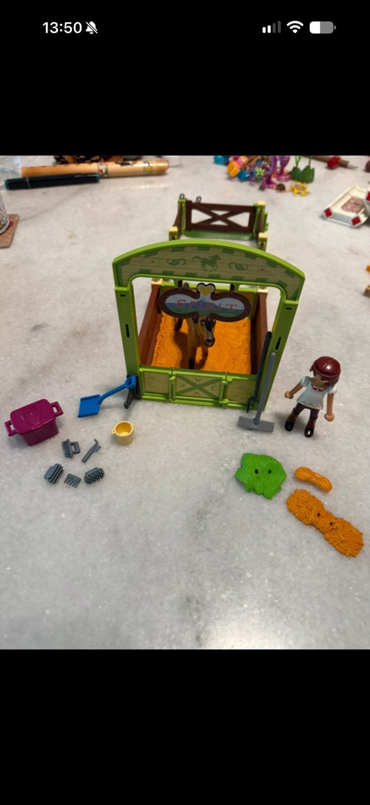 Playmobil Spirit lucky paardenbox, Kinderen en Baby's, Ophalen of Verzenden, Zo goed als nieuw