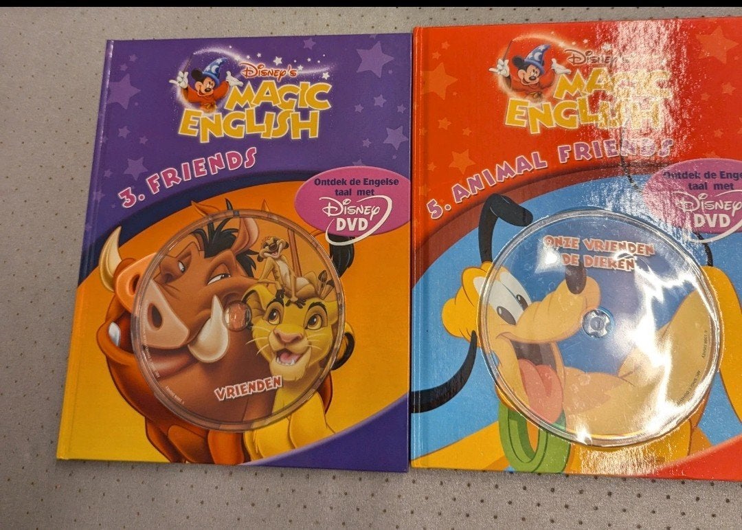 2 DVD'S met boek - Disney Magic English, Boeken, Ophalen of Verzenden, Disney