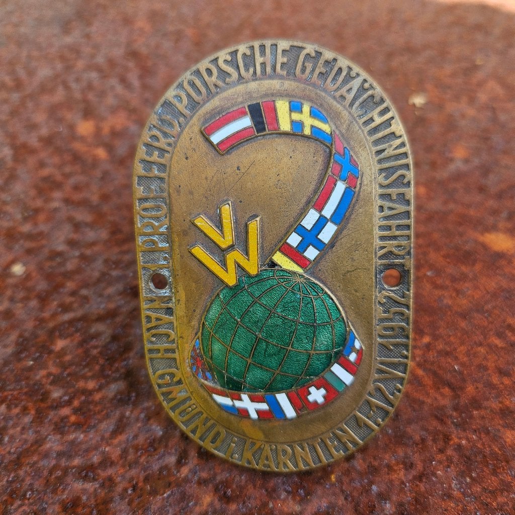 VW Porsche badge herdenkingsrit 1952 ORIGINEEL, Ophalen of Verzenden, Gebruikt, Auto's