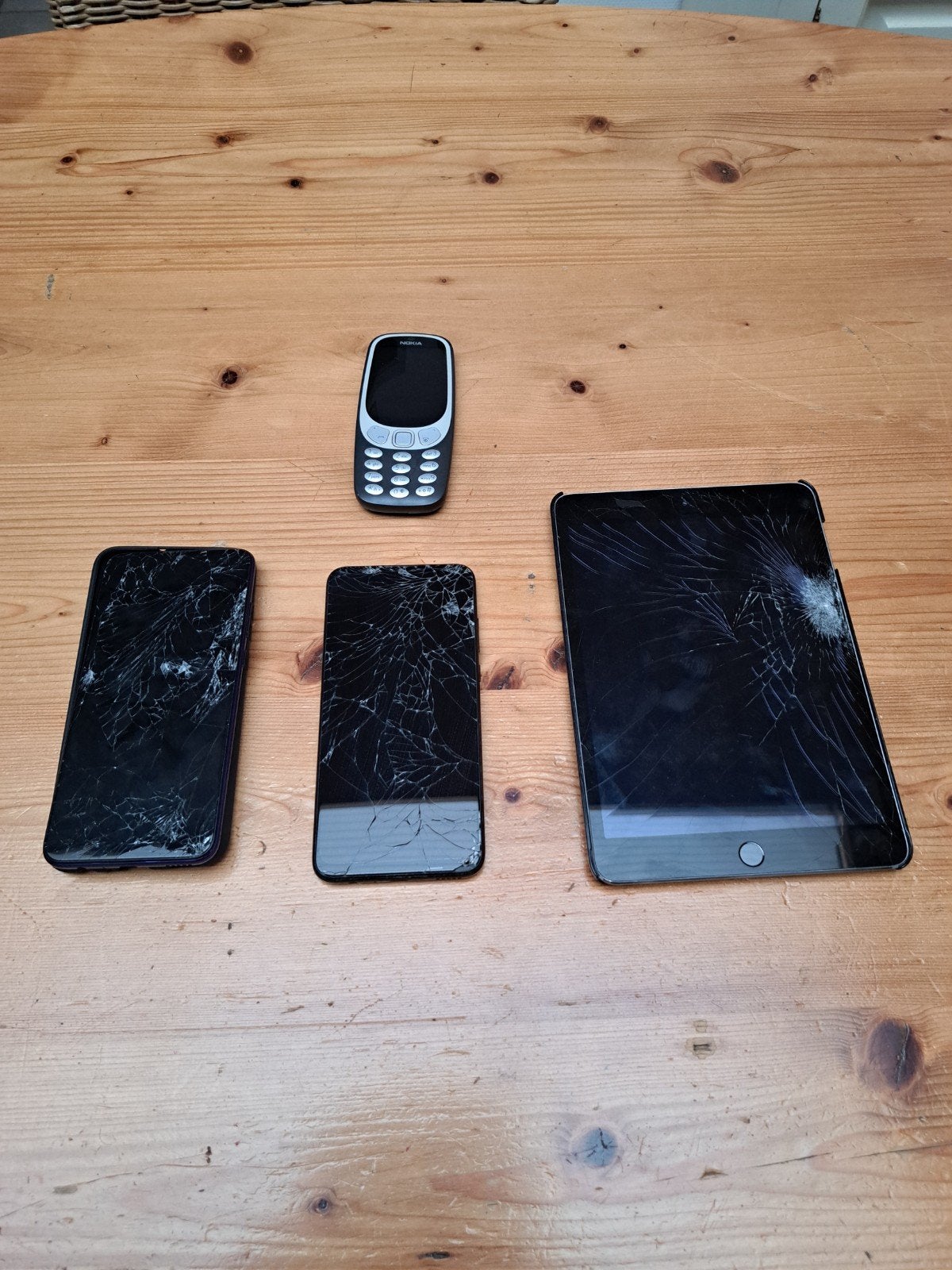 3 GSM en een Tablet meseert nog, Ophalen