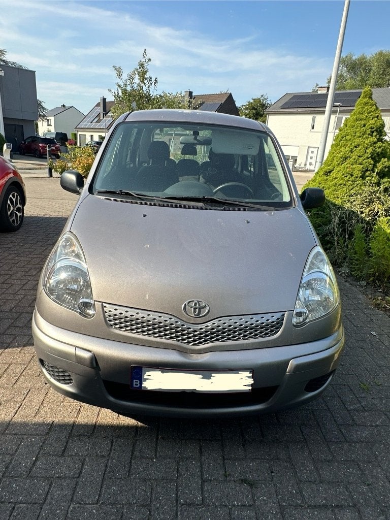 Toyota Yaris Verso, Autos, Argent ou Gris, Yaris Verso, 1300 cm³, 5 portes