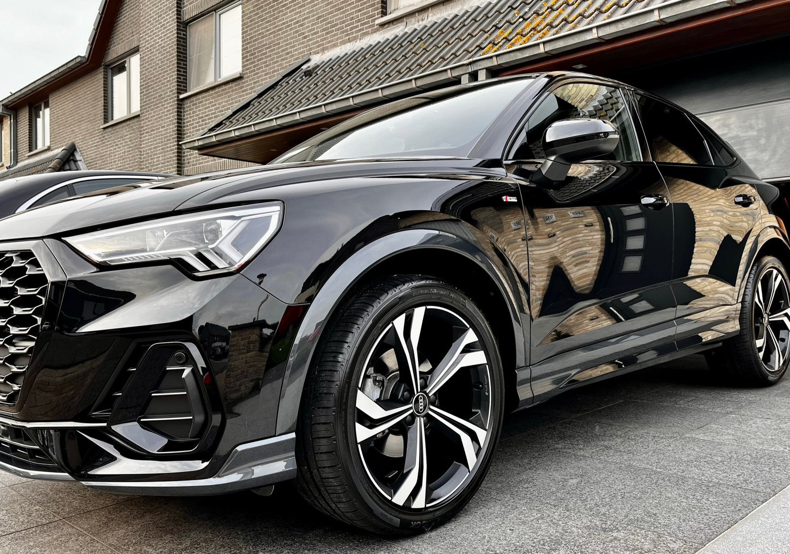 Audi Q3 Sportback Édition Business S Line 35 TFSI, Cuir, Achat, Euro 6, Entretenue par le concessionnaire