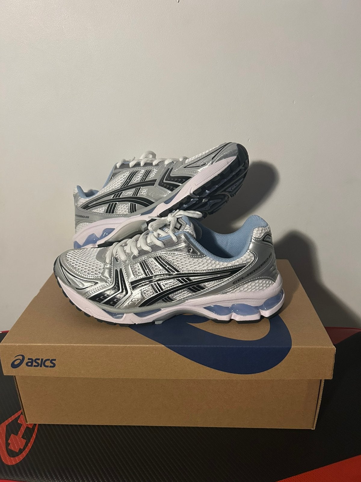 Asics Gel Kayano, Vêtements | Hommes, Enlèvement ou Envoi, Autres couleurs, Comme neuf, Asics
