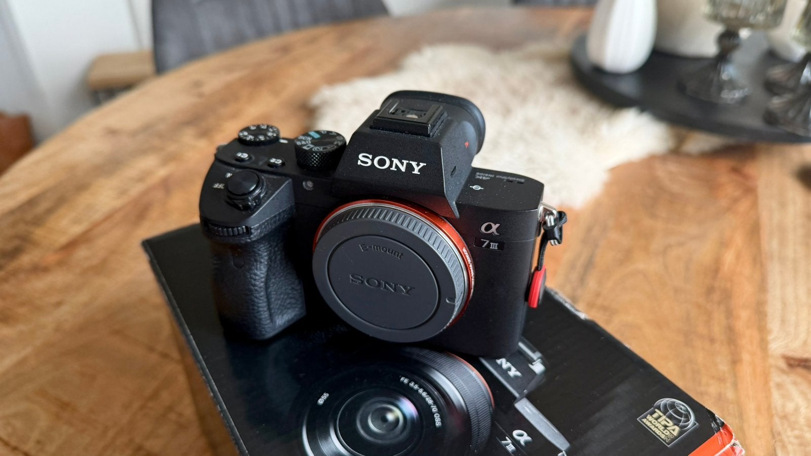 Sony Alpha 7 III Body 24.2MP 7422 clicks kitset mogelijk, TV, Hi-fi & Vidéo, Écran inclinable/pivotant, Comme neuf, Enlèvement