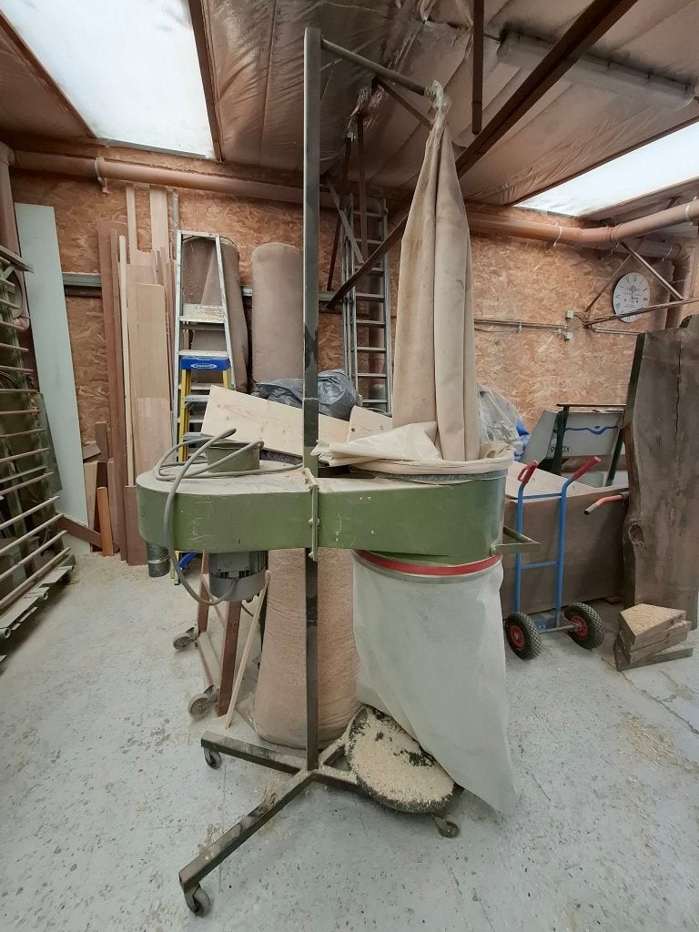 Aspiration de copeaux pour machine à bois triphasé, Bricolage & Construction, Enlèvement